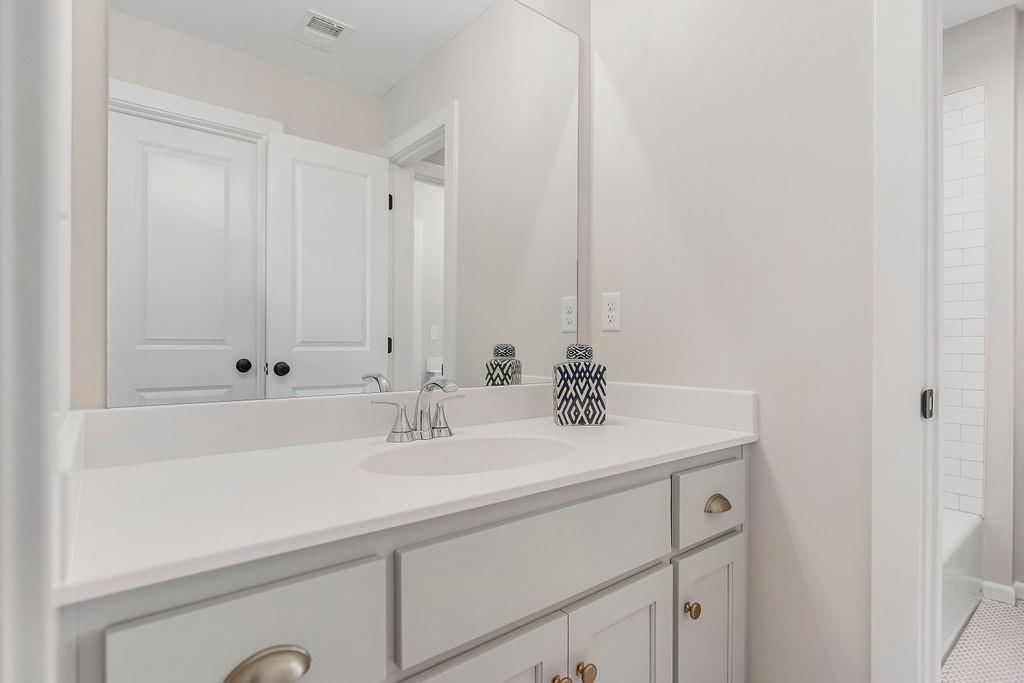 15517 W 168th Terrace — photo 40