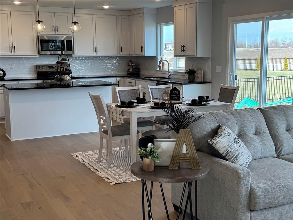 17713 Houston Street — photo 12