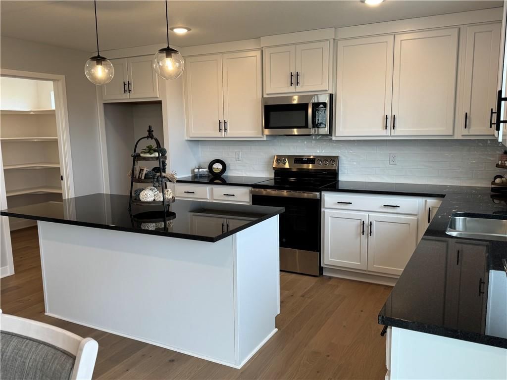 17713 Houston Street — photo 14