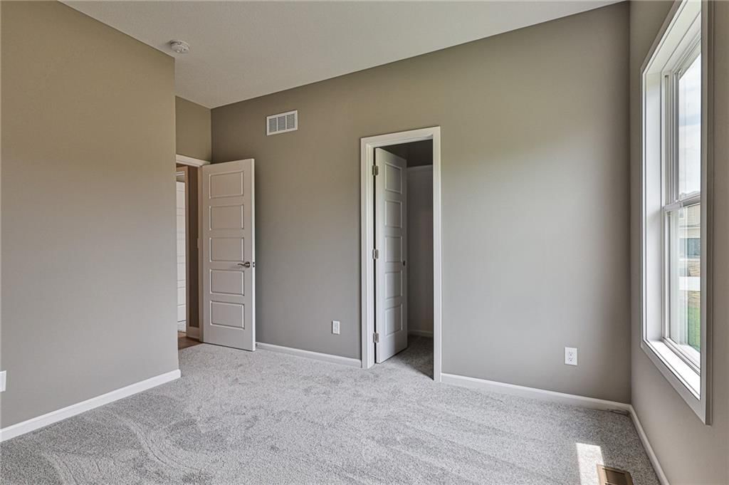 10135 N Winchester Avenue — photo 34