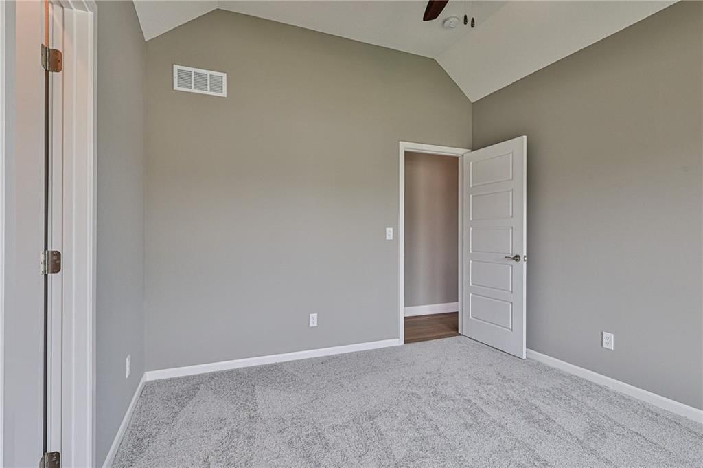 10135 N Winchester Avenue — photo 36
