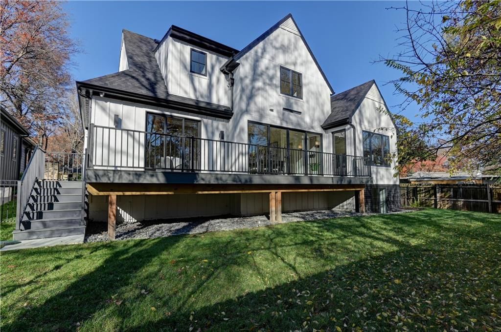 2207 W 71st Street — photo 3
