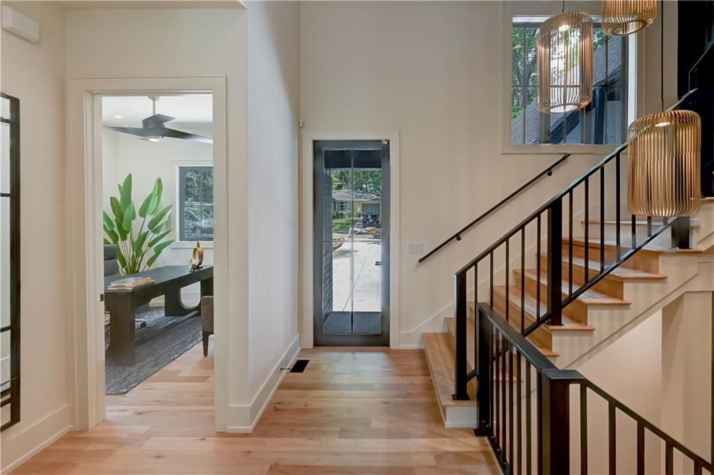 2207 W 71st Street — photo 6