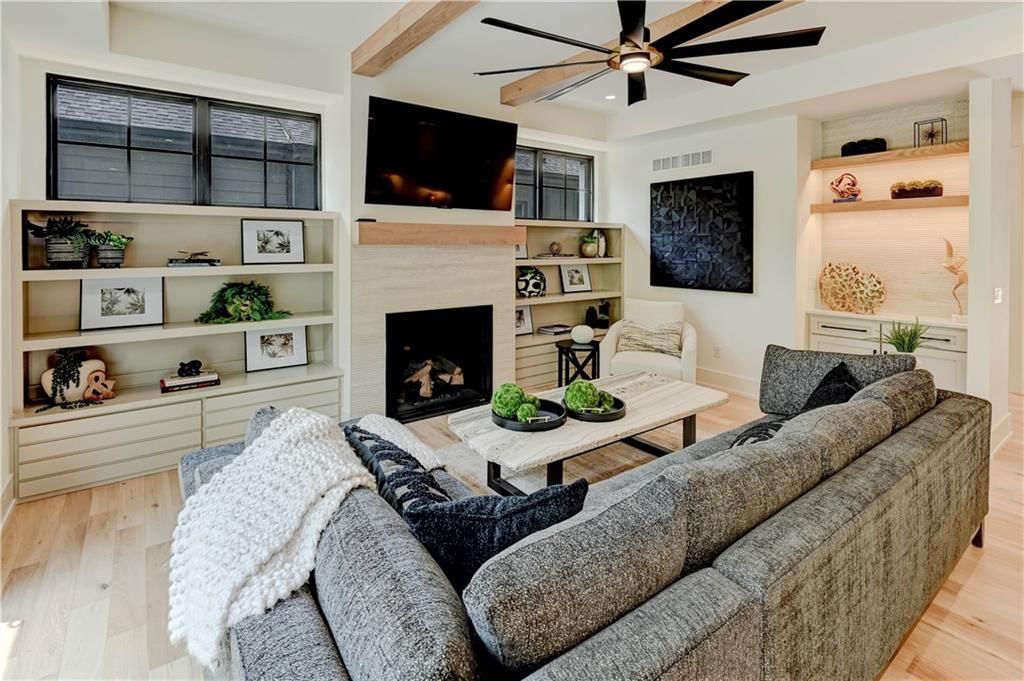2207 W 71st Street — photo 23
