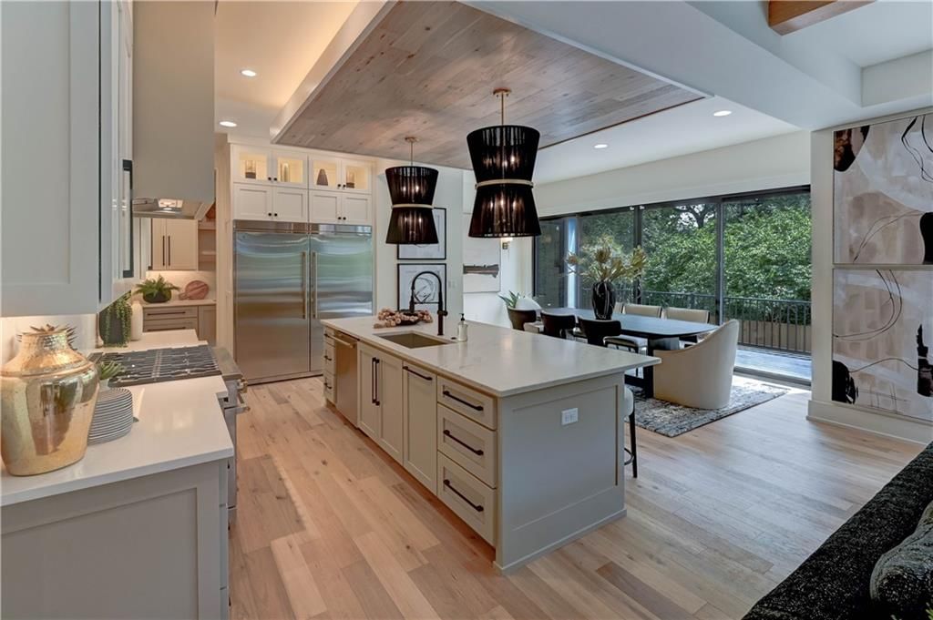 2207 W 71st Street — photo 25
