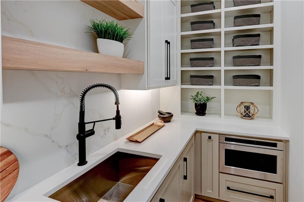 2207 W 71st Street — photo 29