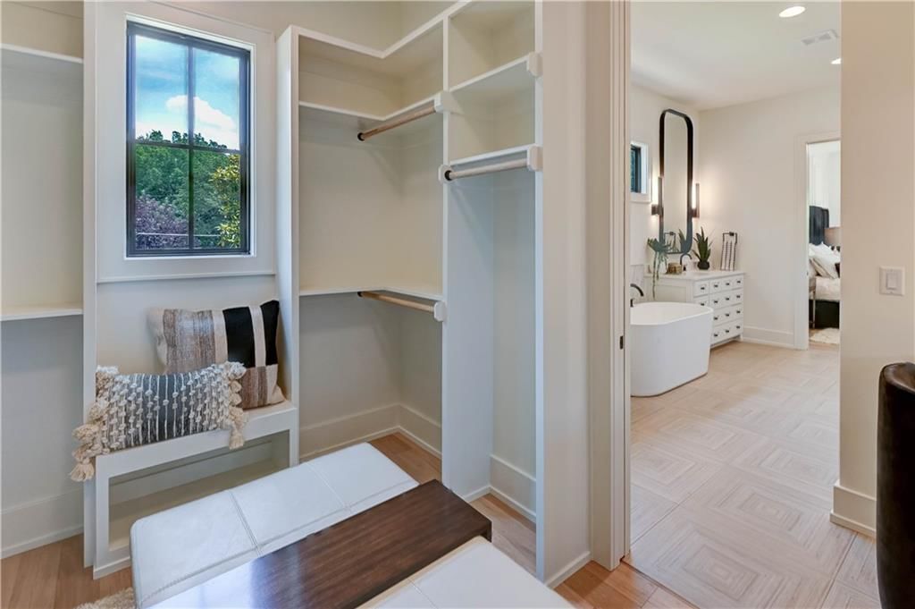 2207 W 71st Street — photo 38