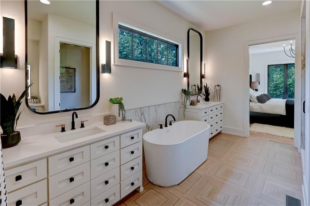 2207 W 71st Street — photo 39