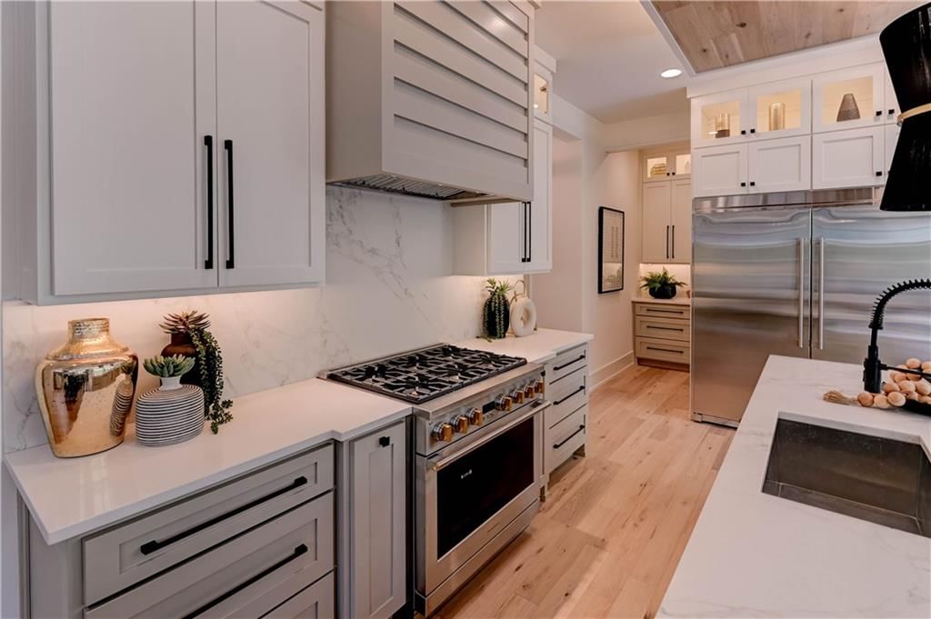 2207 W 71st Street — photo 51