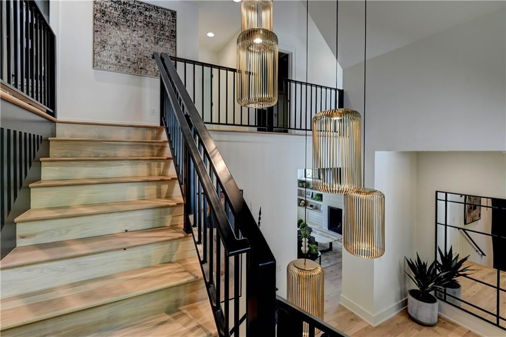 2207 W 71st Street — photo 58