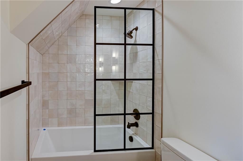 2207 W 71st Street — photo 84
