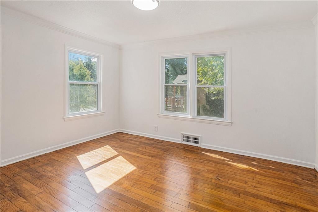 2300 S 38th Street — photo 11
