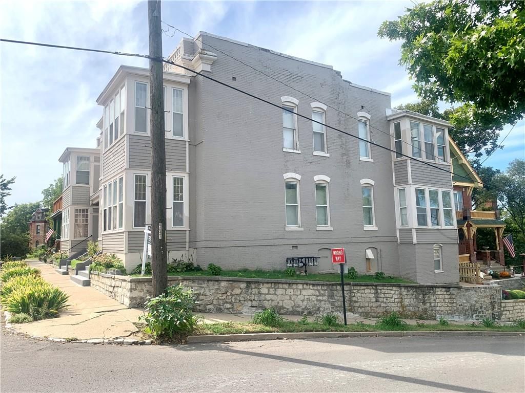 Photo 9 of 59 - 202 S 11th Street