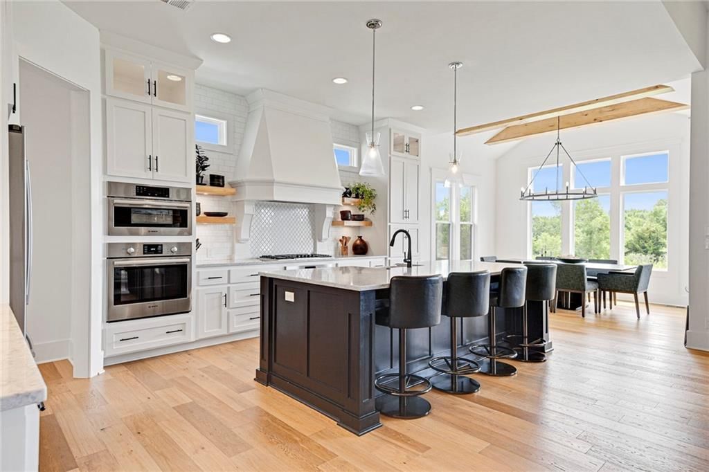 16921 Parkhill Street — photo 2