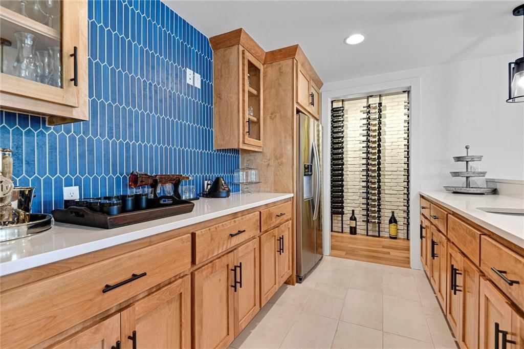 16921 Parkhill Street — photo 22