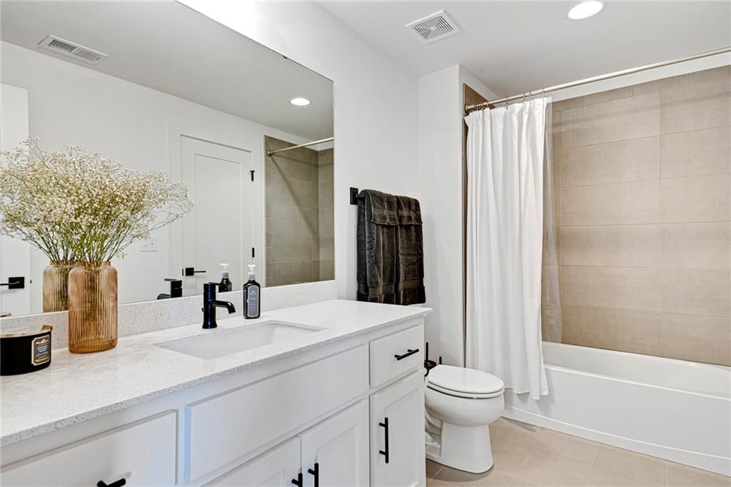 16921 Parkhill Street — photo 23