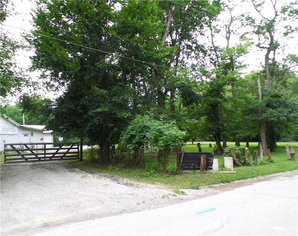 13424 PARKER Avenue — photo 7