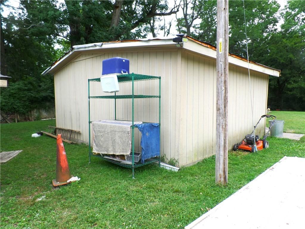 13424 PARKER Avenue — photo 12
