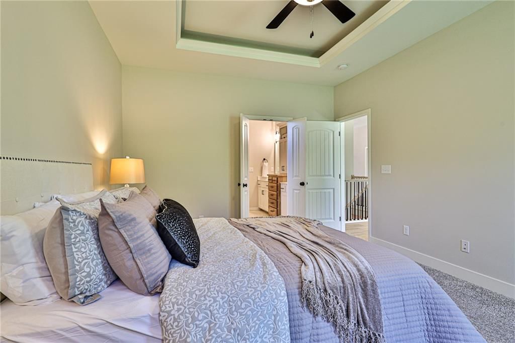 909 NW Crestwood Drive — photo 18