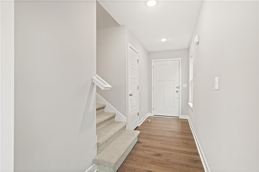 12606 S Burrows Street — photo 5
