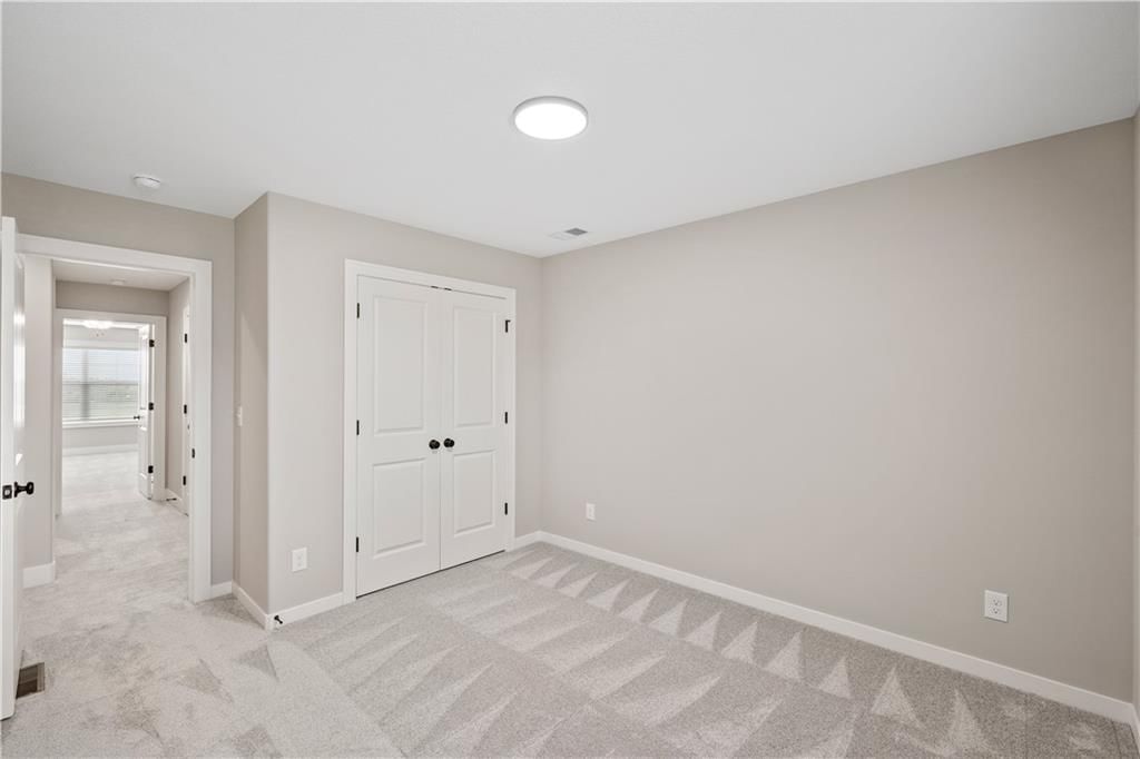 Photo 14 of 27 - 16993 W 164th Terrace