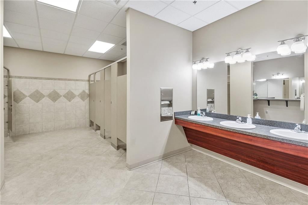 300 E Main Street — photo 12
