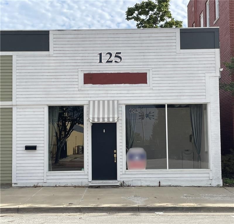 125 W Peoria Street — photo 2
