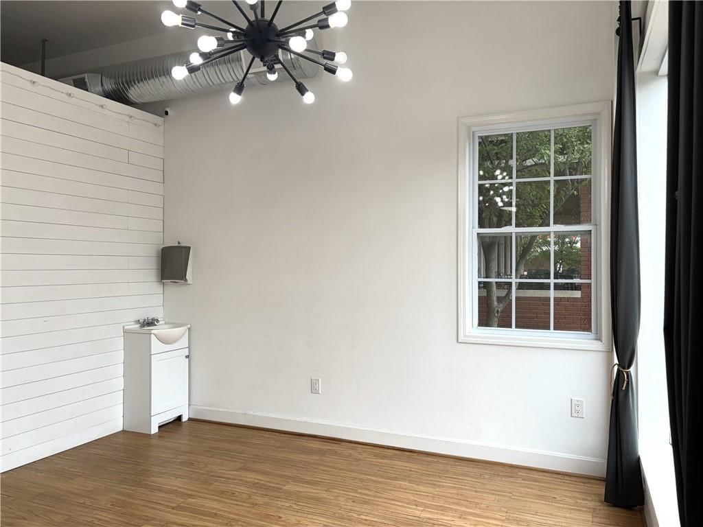125 W Peoria Street — photo 7