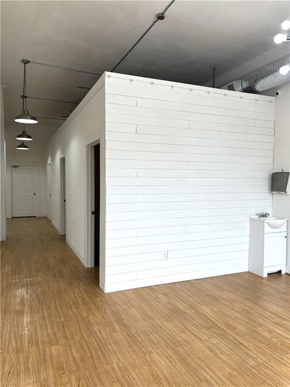 125 W Peoria Street — photo 9