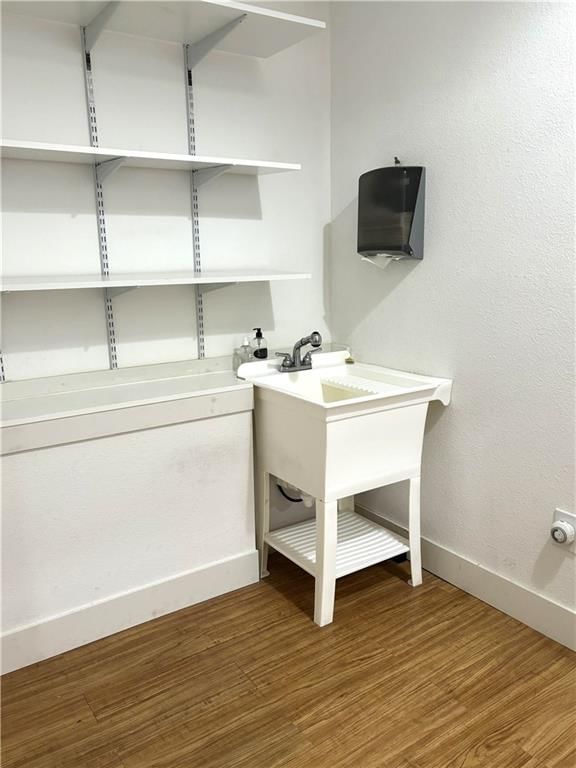 125 W Peoria Street — photo 15