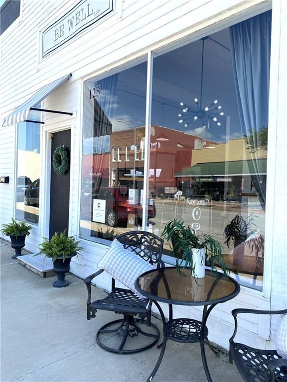 125 W Peoria Street — photo 26