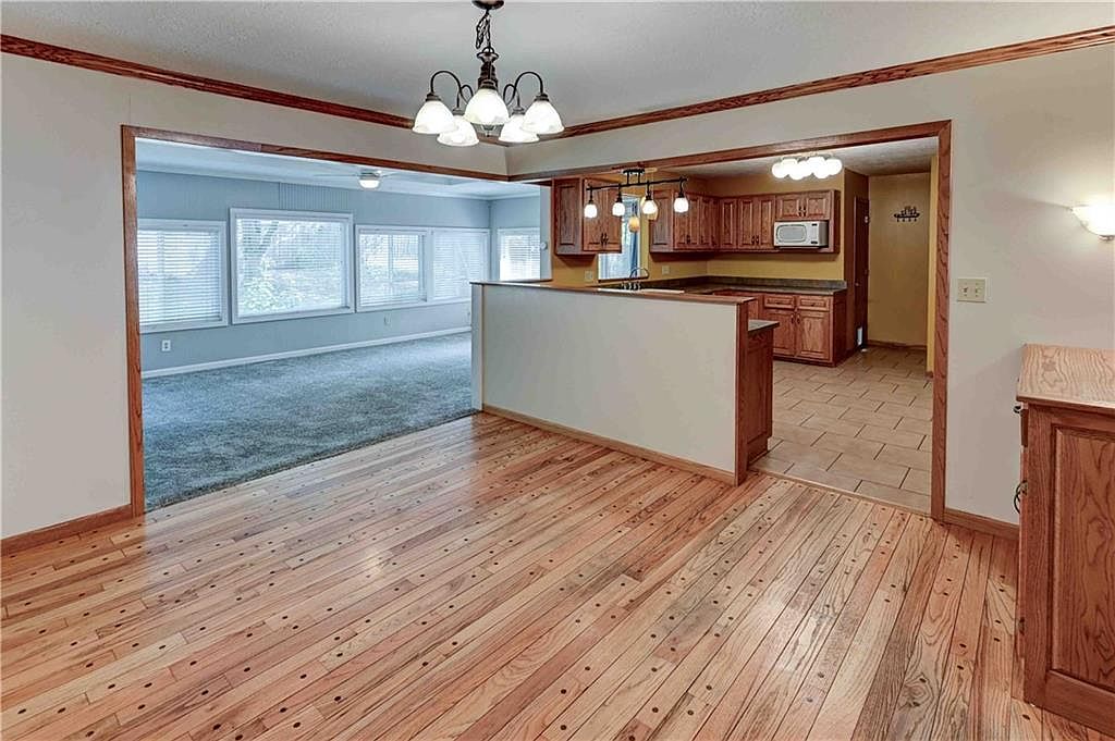 9808 E 82nd Street — photo 18