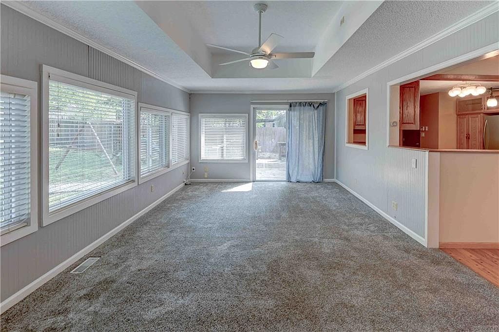 9808 E 82nd Street — photo 19