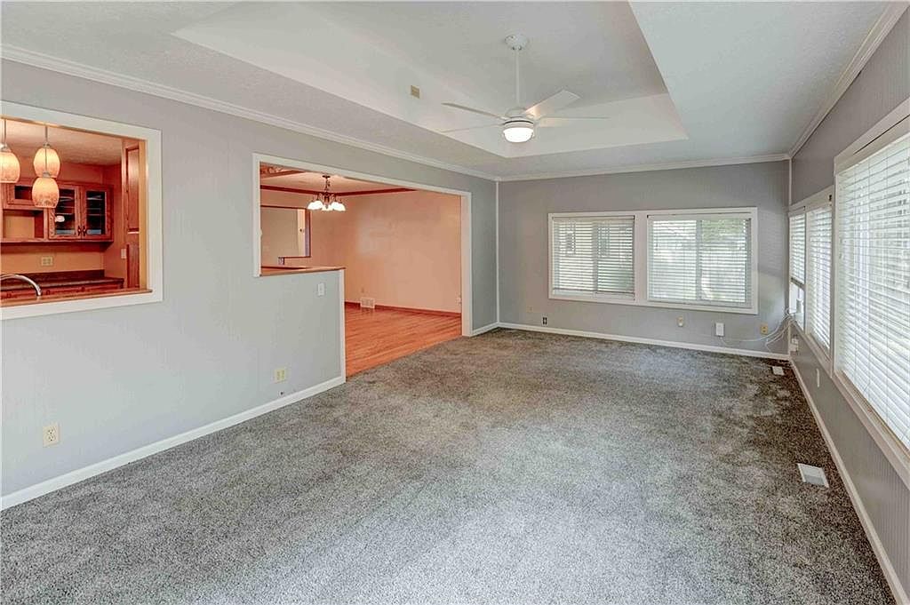 9808 E 82nd Street — photo 21
