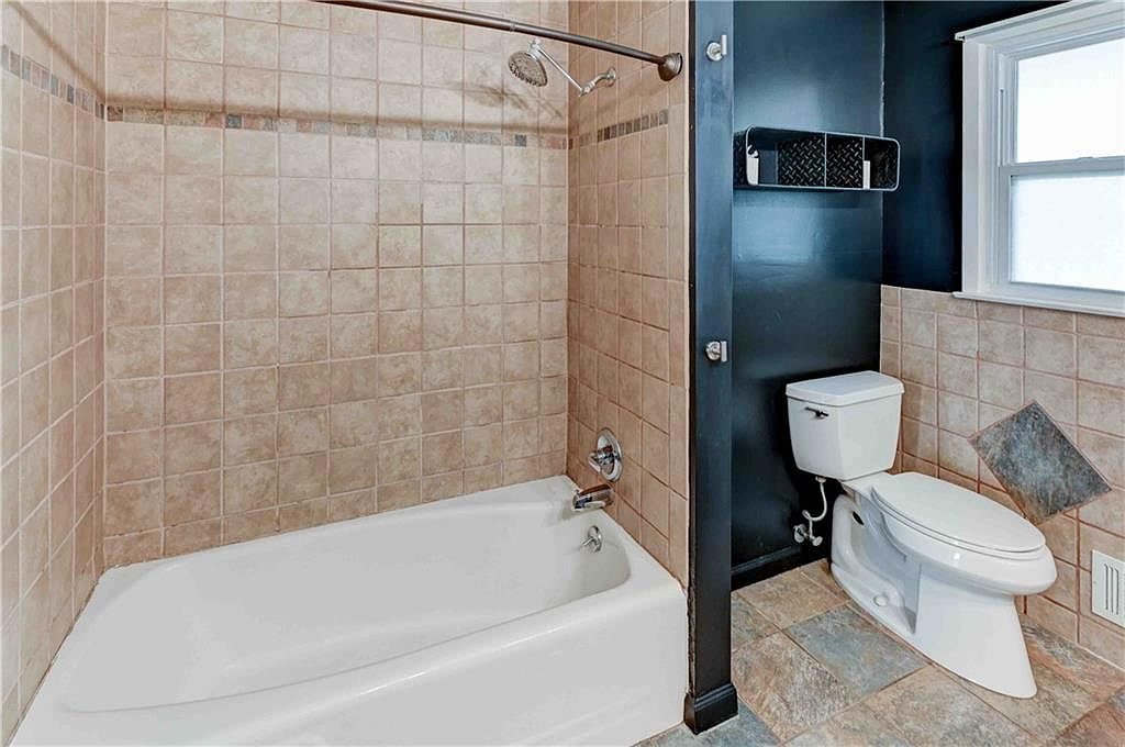 9808 E 82nd Street — photo 24