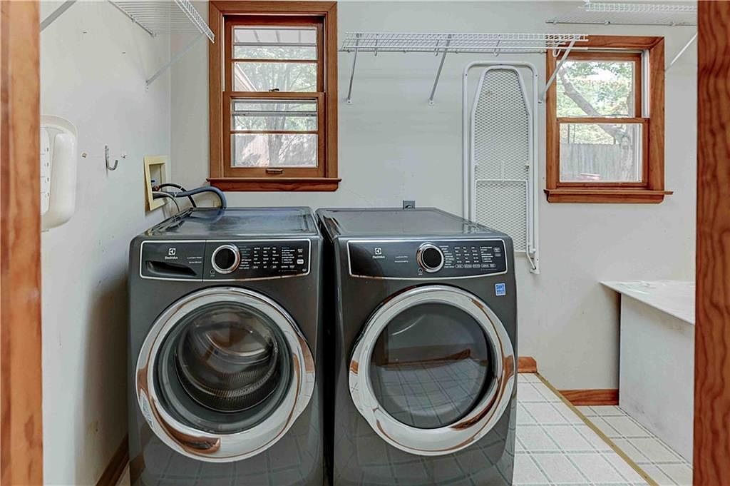 9808 E 82nd Street — photo 37