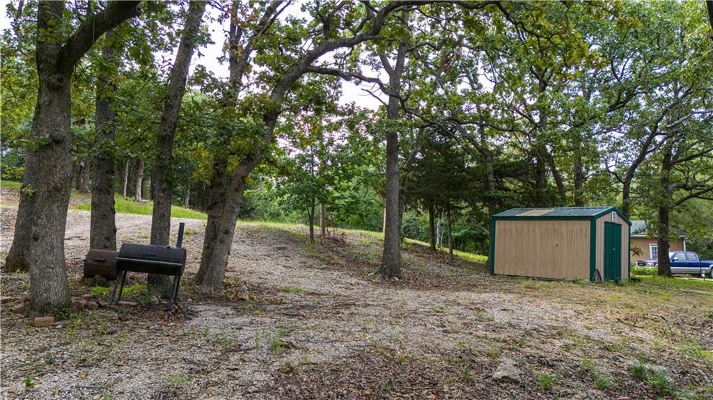 29 & 31 N Lakeview Road — photo 20