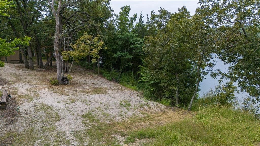 29 & 31 N Lakeview Road — photo 22