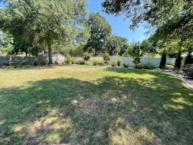 2205 S Stilwell Street — photo 19
