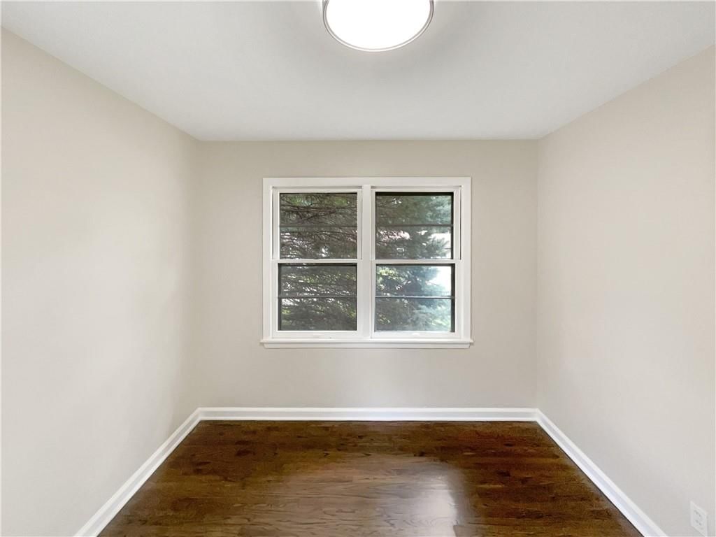 212 W 89th Terrace — photo 11