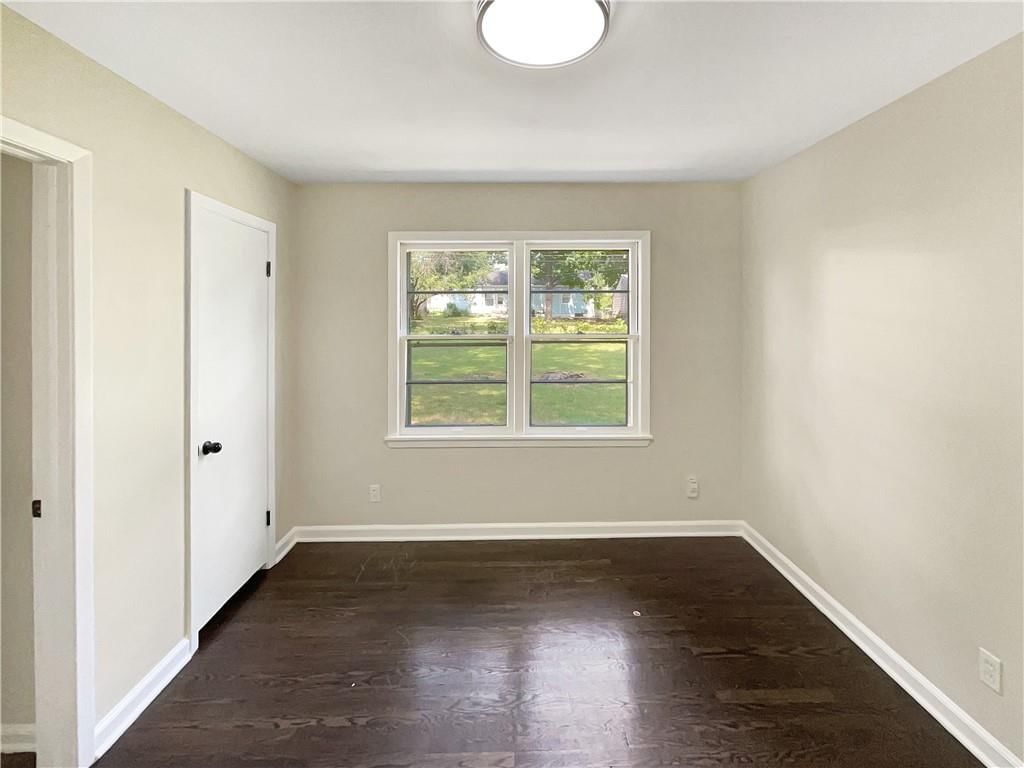 212 W 89th Terrace — photo 13