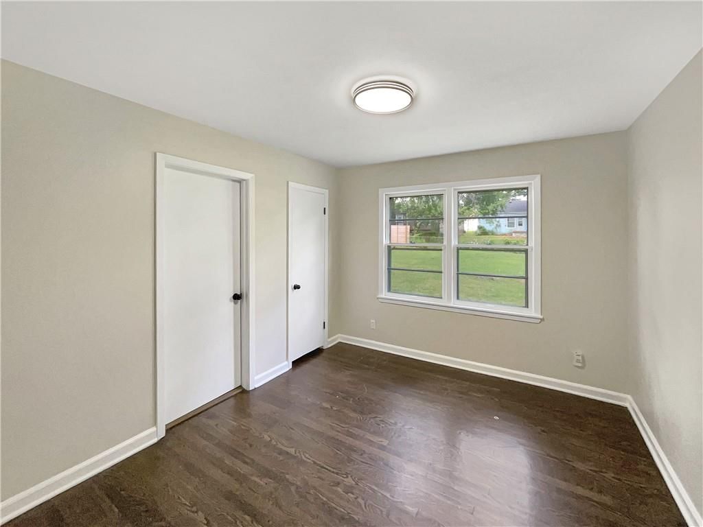 212 W 89th Terrace — photo 14