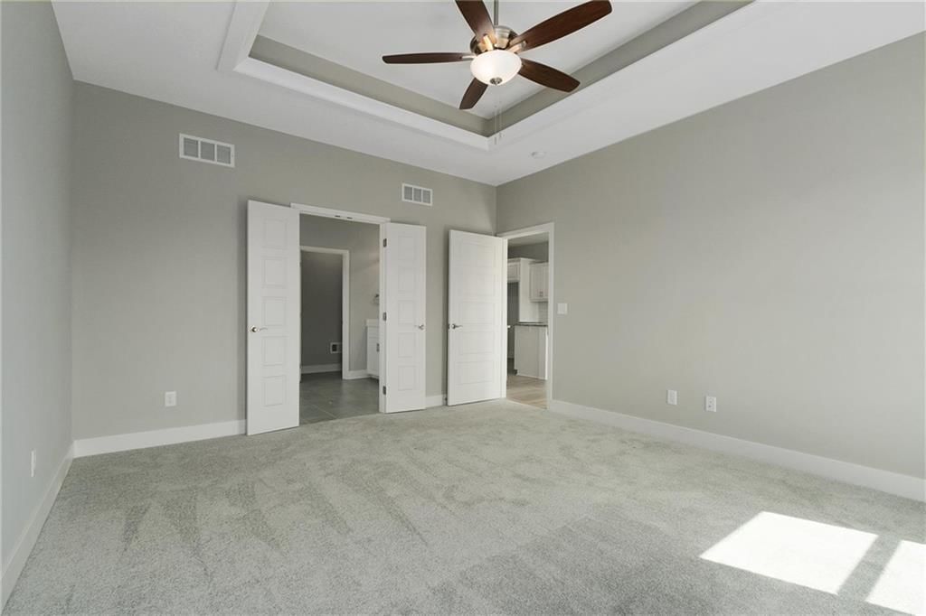 9030 N Monroe Avenue — photo 23