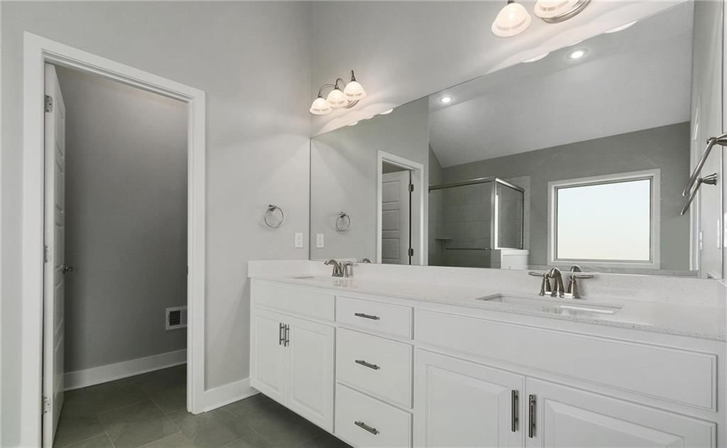 9030 N Monroe Avenue — photo 24