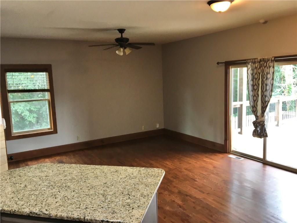 136 W Kay Street — photo 13