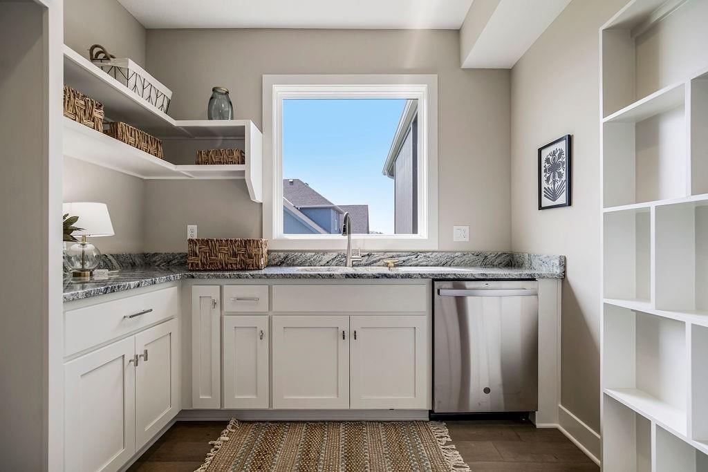 15539 W 168th Terrace — photo 16