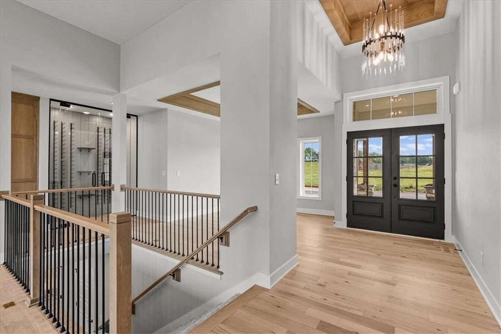 8732 N Lewis Avenue — photo 10