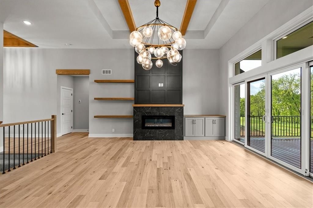 8732 N Lewis Avenue — photo 15
