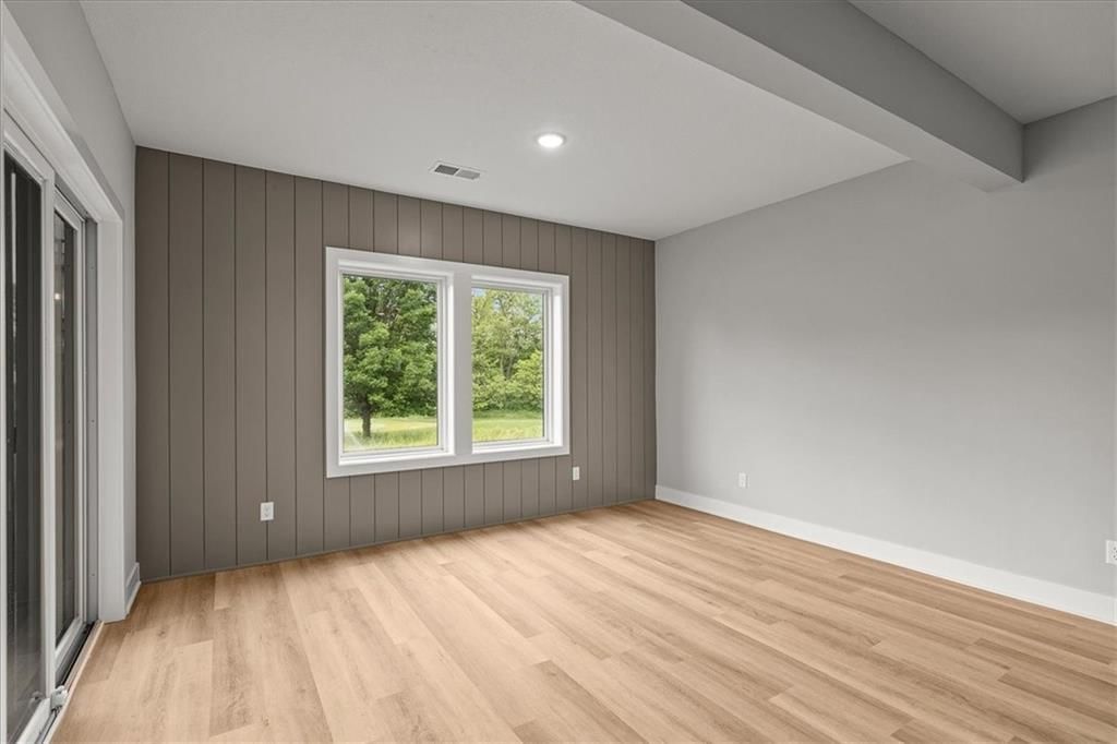 8732 N Lewis Avenue — photo 36