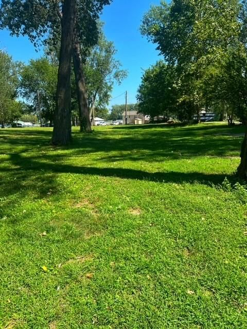 112 Richards Lane — photo 3